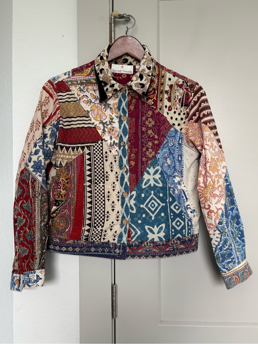 Sacred Threads Patchwork Quilted Jacket Women’s Small Boho Cotton Button Front
